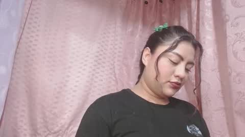 lapeligrosa_ online show from 02.18.25