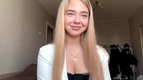 Nora online show from 07.09.26