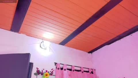 LARA online show from 04.25.26