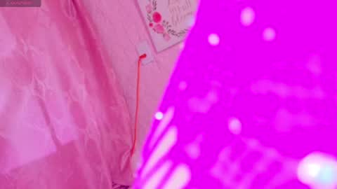 LARA online show from 04.26.26