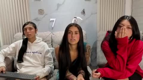 lara_as online show from 05.06.26