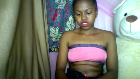 lara_belle online show from 05.01.26