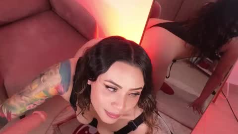 Snapshot of lara_bombshelll chatting on 03.25.26 Lara online show from 03.25.26