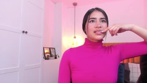 Snapshot of lara_madisson chatting on 12.05.24 Lara Madisson online show from 12.05.24