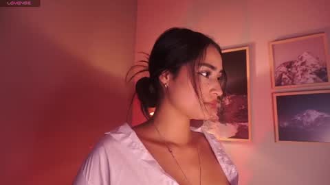 Snapshot of lara_madisson chatting on 07.17.26 Lara Madisson online show from 07.17.26