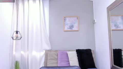      700  200   online show from 04.19.26