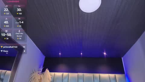 Lara online show from 02.17.25