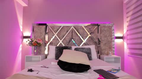 Lara online show from 03.06.25