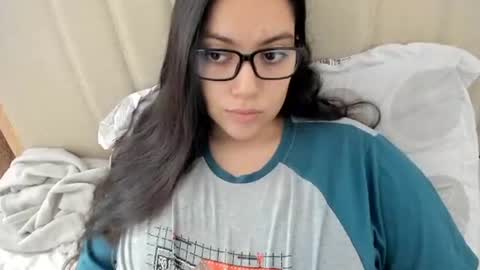 Snapshot of laracamille chatting on 03.06.26 lara online show from 03.06.26