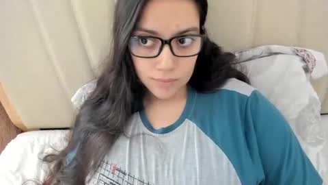 Snapshot of laracamille chatting on 03.07.26 lara online show from 03.07.26