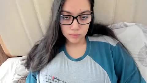 Snapshot of laracamille chatting on 03.08.26 lara online show from 03.08.26