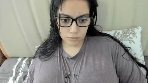 Snapshot of laracamille chatting on 03.09.26 lara online show from 03.09.26