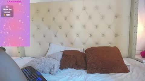 lara online show from 09.16.25