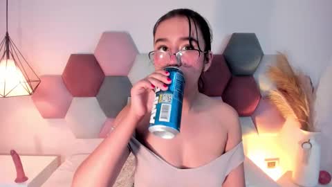  Lara Gold  online show from 11.11.25