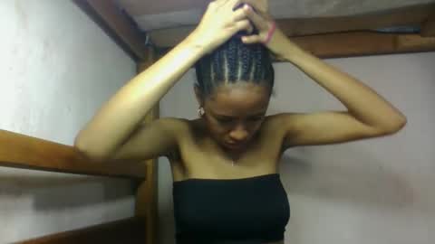 larah98 online show from 02.22.26