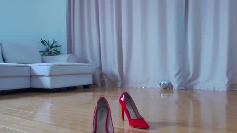 LaraKanes online show from 02.25.26