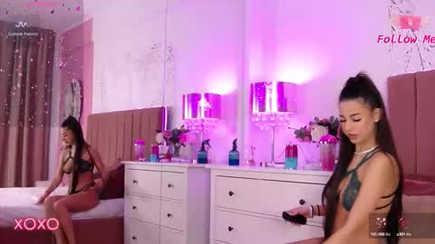 LaraKent online show from 10.11.25