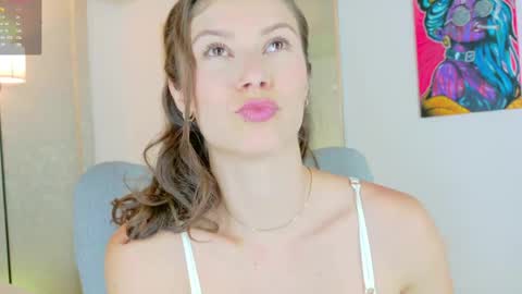 Lara  online show from 04.29.26
