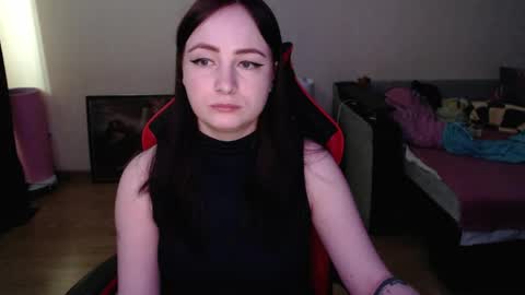 Laralianna online show from 04.15.26