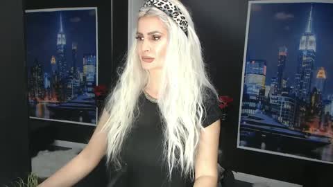 laras_moans online show from 03.06.25