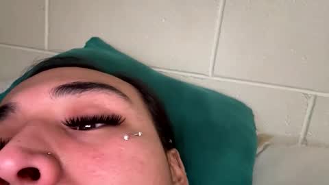 Snapshot of lareinapussy chatting on 03.20.26 lareinapussy online show from 03.20.26