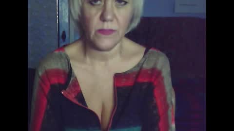 larisaq4ugo24 online show from 01.15.25