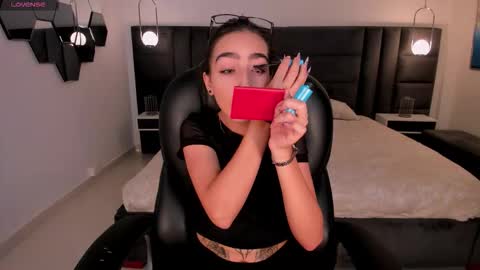 Larisa Smirnov online show from 03.07.26