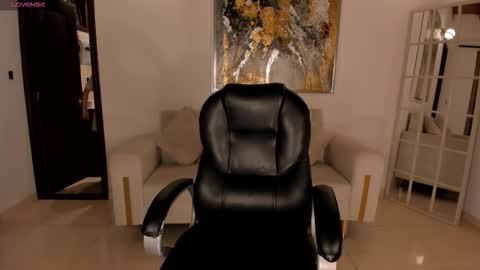 Larisa Smirnov online show from 03.18.26