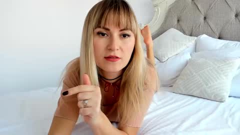 Snapshot of larissa4 chatting on 02.19.25 Larissa online show from 02.19.25