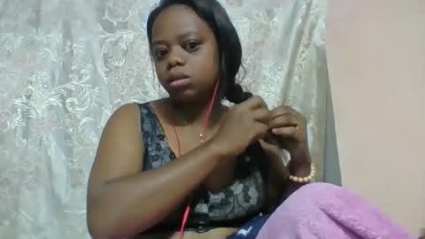 Snapshot of larissa645771 chatting on 05.14.26 larissa645771 online show from 05.14.26