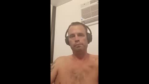 larrybarry794491163 online show from 05.13.26