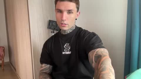 Snapshot of larsskeet chatting on 06.02.26 larsskeet online show from 06.02.26
