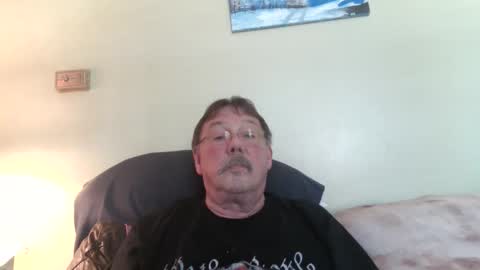 Snapshot of laserlee chatting on 03.21.26 LaserLee online show from 03.21.26