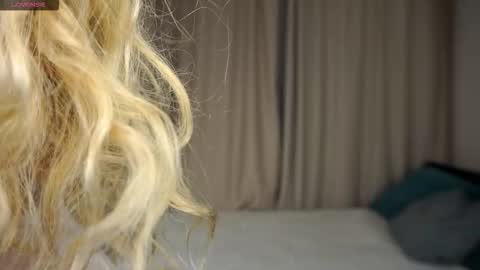 Snapshot of latanyabarthel chatting on 10.12.25 Jay online show from 10.12.25