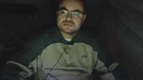 Snapshot of latexboy893 chatting on 01.06.26 latexboy893 online show from 01.06.26