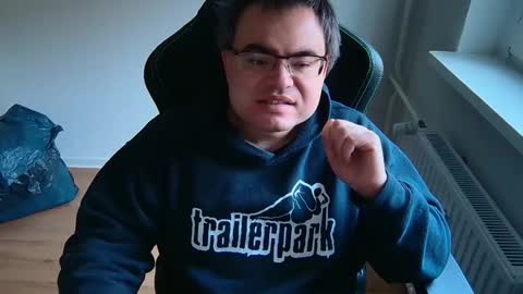 Snapshot of latexboy893 chatting on 02.25.26 latexboy893 online show from 02.25.26