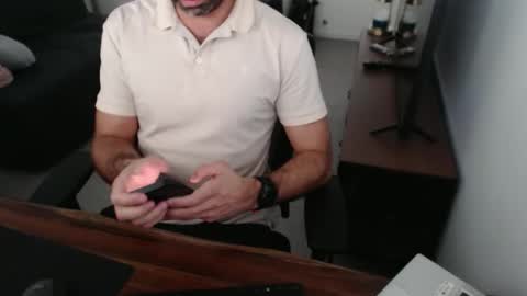 Snapshot of latexdave84 chatting on 11.11.25 latexdave84 online show from 11.11.25