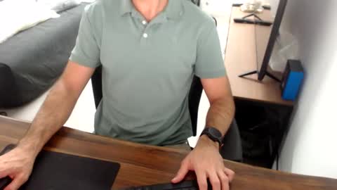 Snapshot of latexdave84 chatting on 01.14.26 latexdave84 online show from 01.14.26