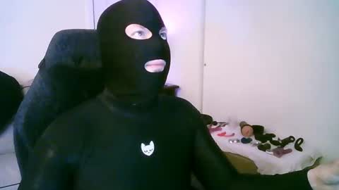 Snapshot of latexminheadroom chatting on 07.03.26 latexminheadroom online show from 07.03.26