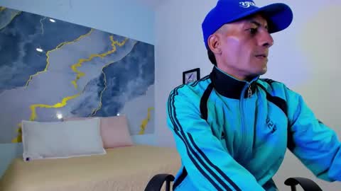 crissex  online show from 10.20.25