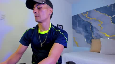 crissex  online show from 10.23.25