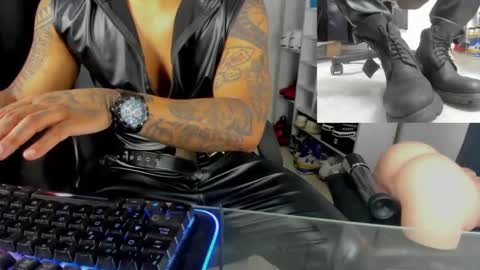 latin_lover2005 online show from 10.05.25