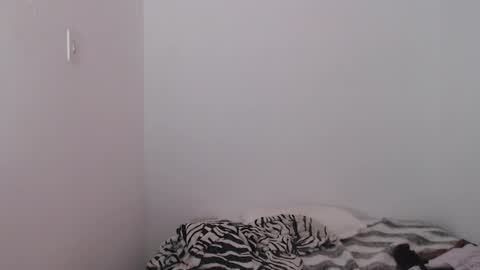 Snapshot of latin_meg chatting on 03.07.26 M E G A N online show from 03.07.26