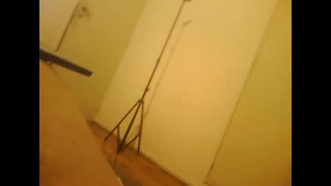 Snapshot of latin_pap chatting on 12.20.25 latin_pap online show from 12.20.25