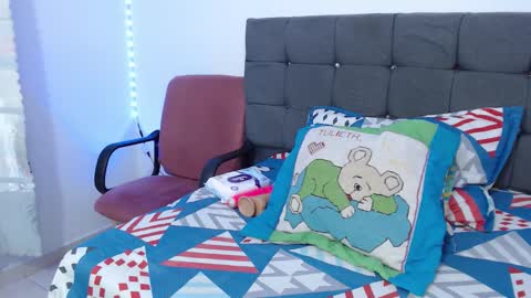 Snapshot of latin_rihanna_j chatting on 02.11.26 karen online show from 02.11.26