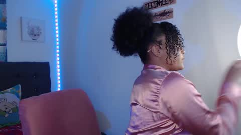 Snapshot of latin_rihanna_j chatting on 03.18.26 karen online show from 03.18.26