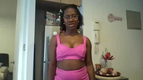 latina033 online show from 03.13.26