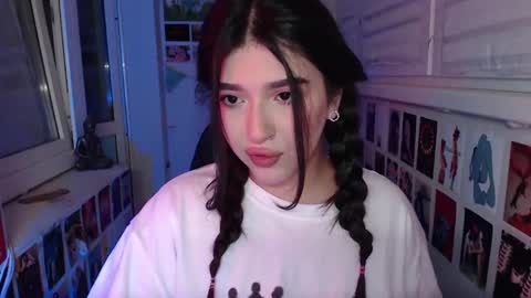 miiiiiiaaaa online show from 02.12.25