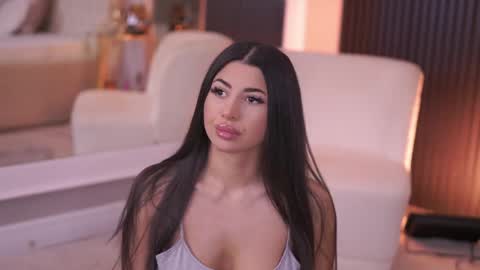 Latina online show from 04.28.26