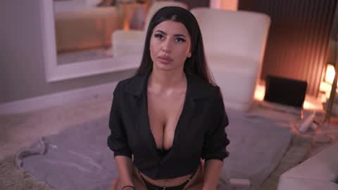 Latina online show from 04.29.26